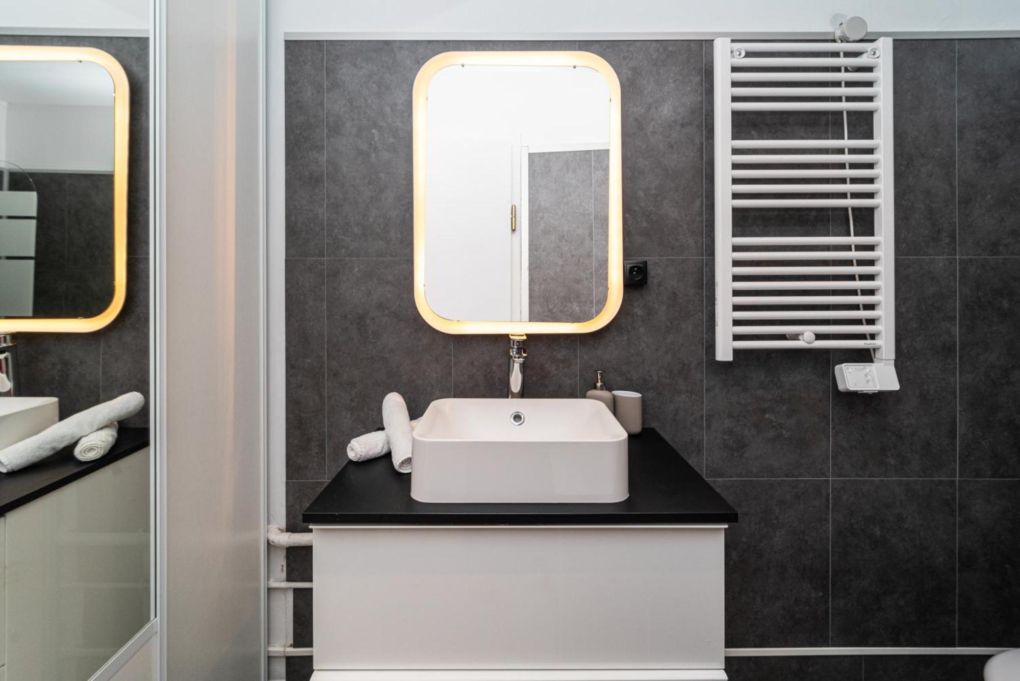 Apartment 2 Pieces A 2 Pas Du Marais