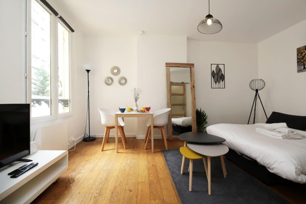 Avec Bureau Proche Montmartre - P2 *