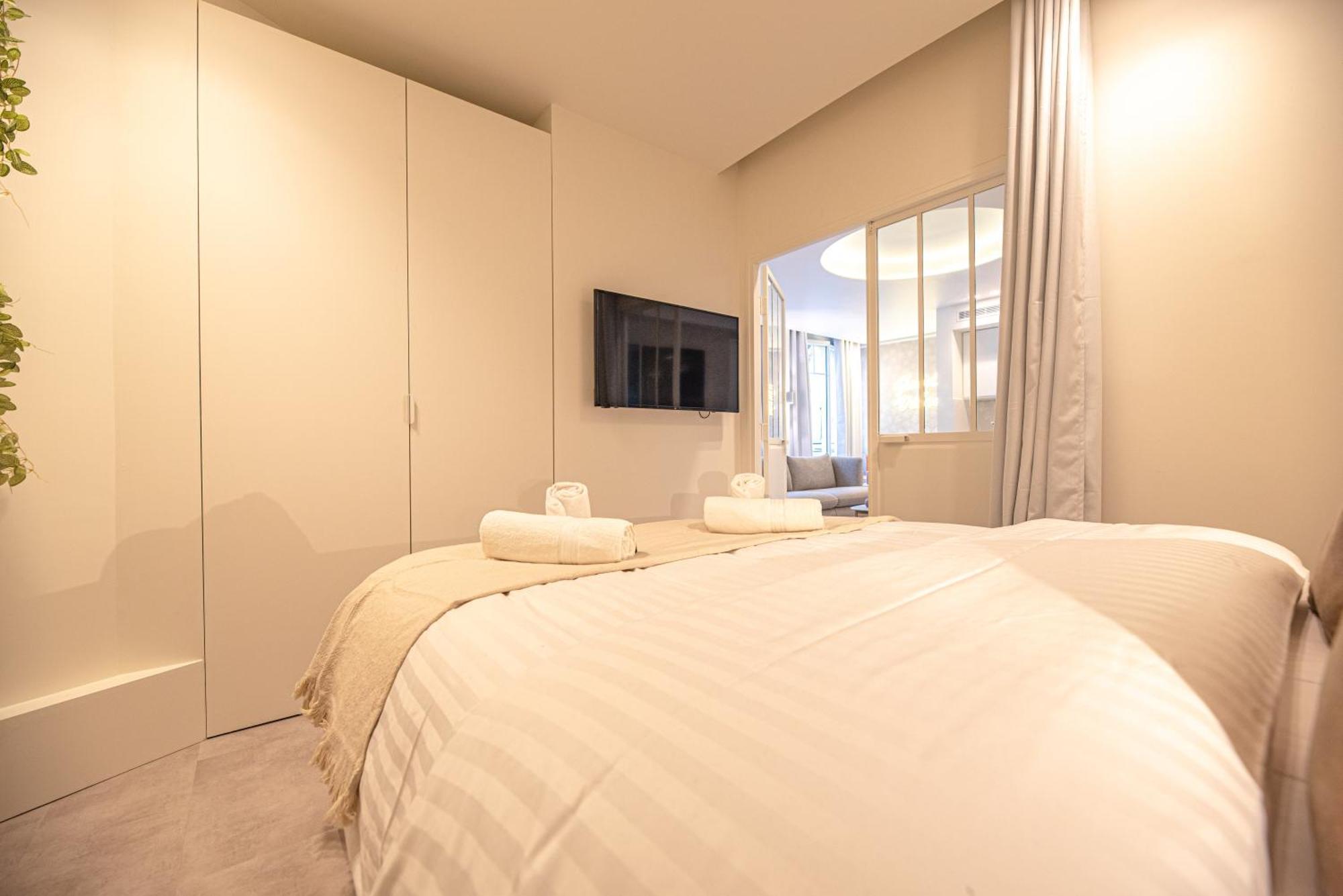 Cia - 2br Madeleine Champs Elysees Appartement