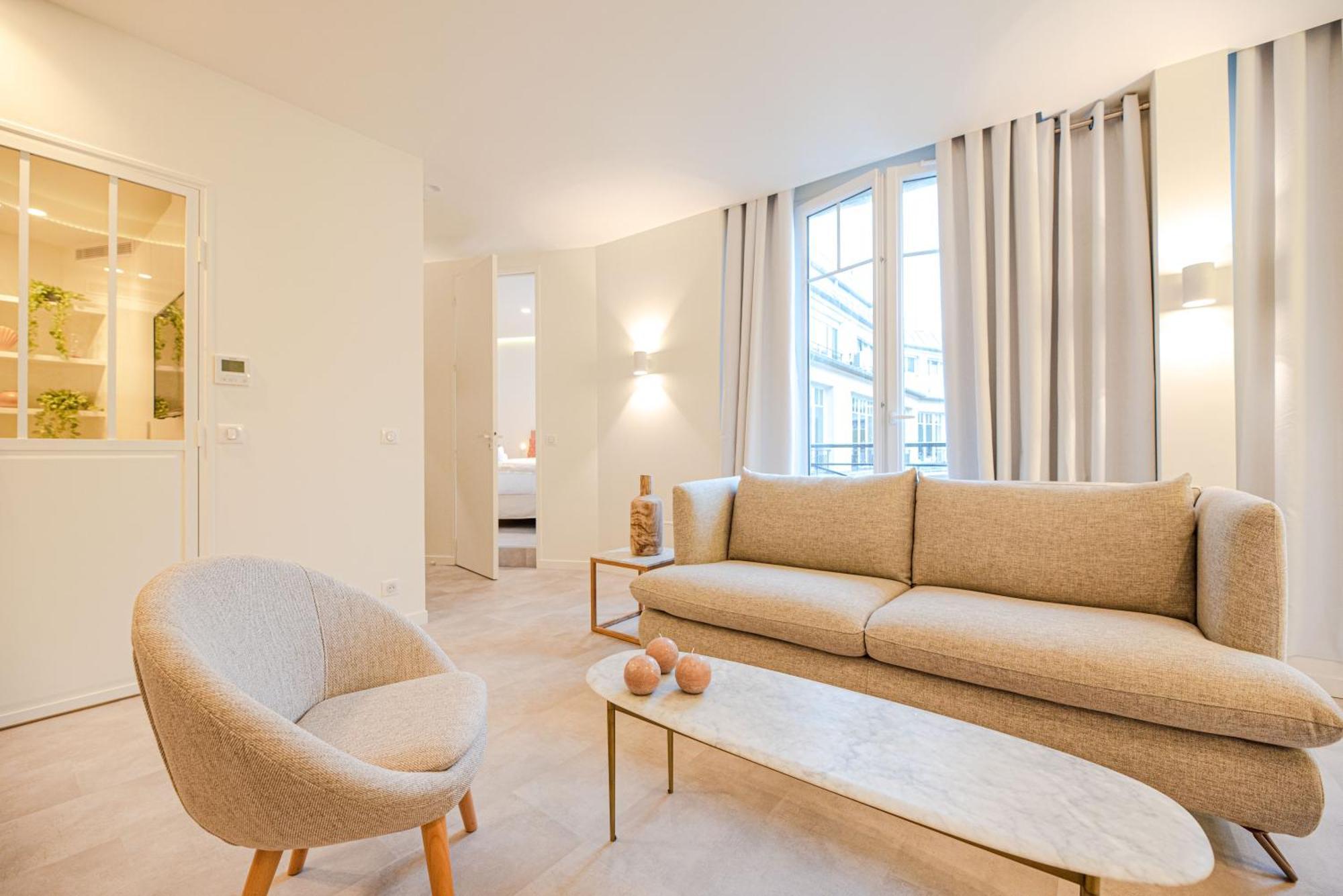 Cia - 2br Madeleine Champs Elysees * Paris