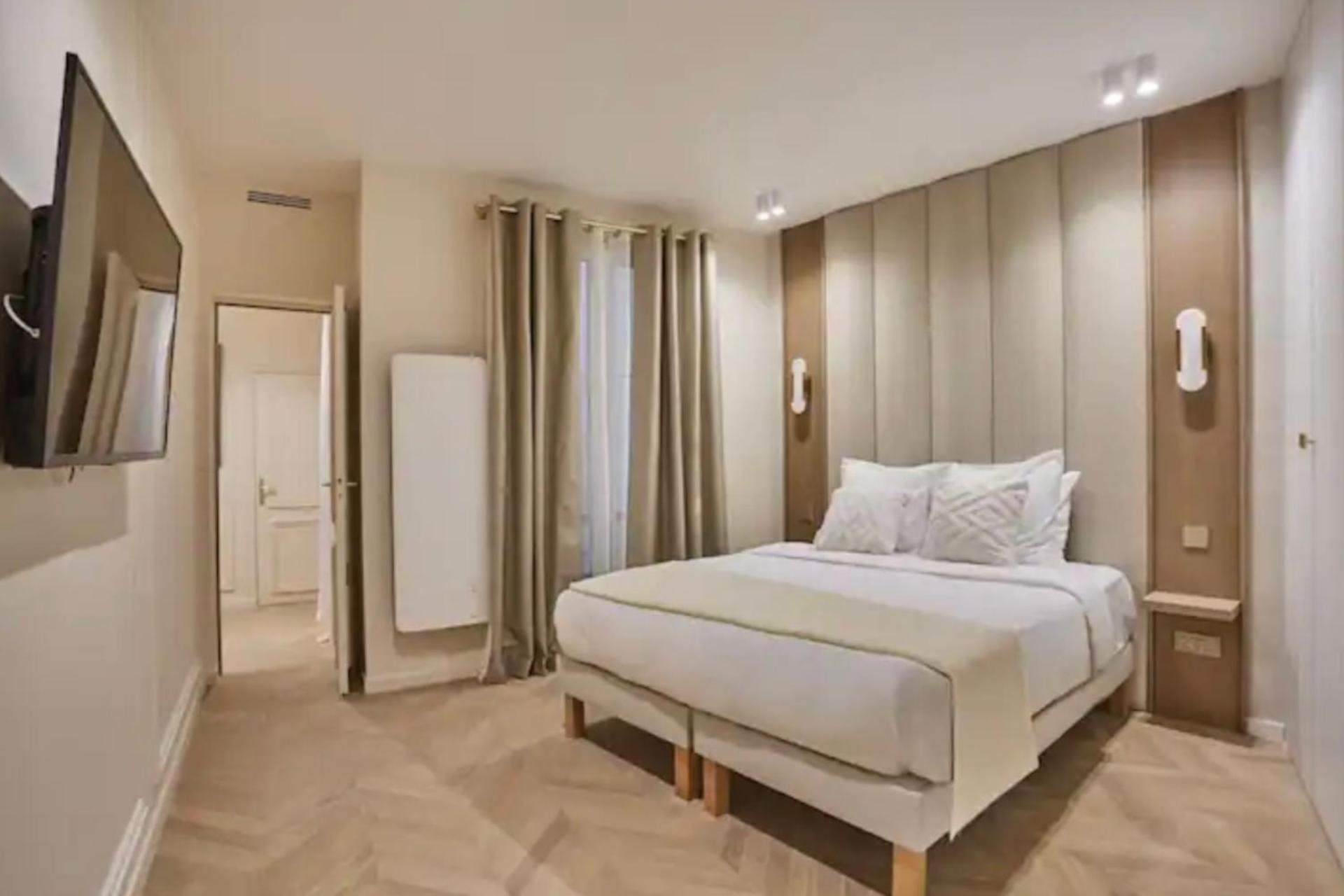 Luxurious *