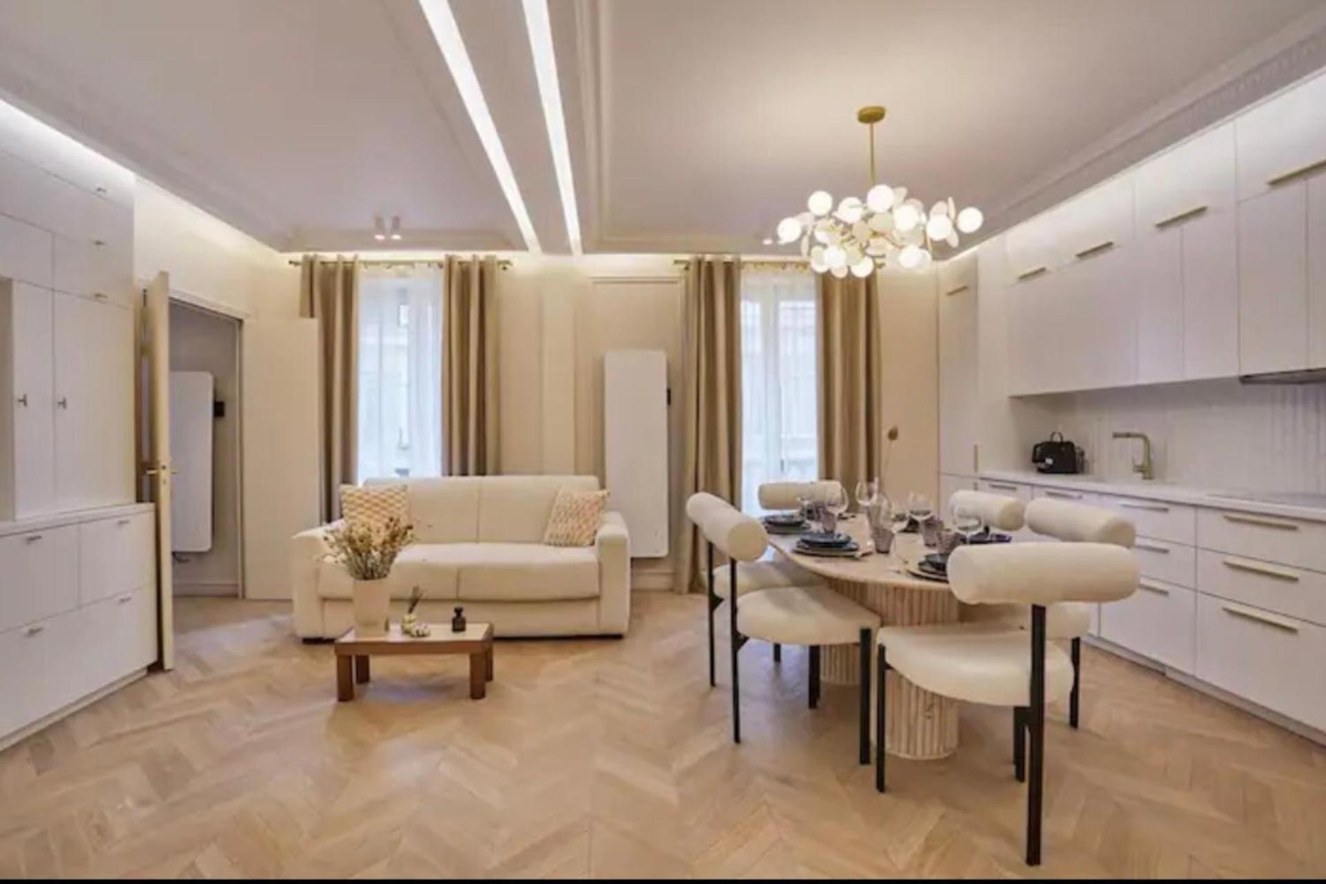 Luxurious Aparthotel