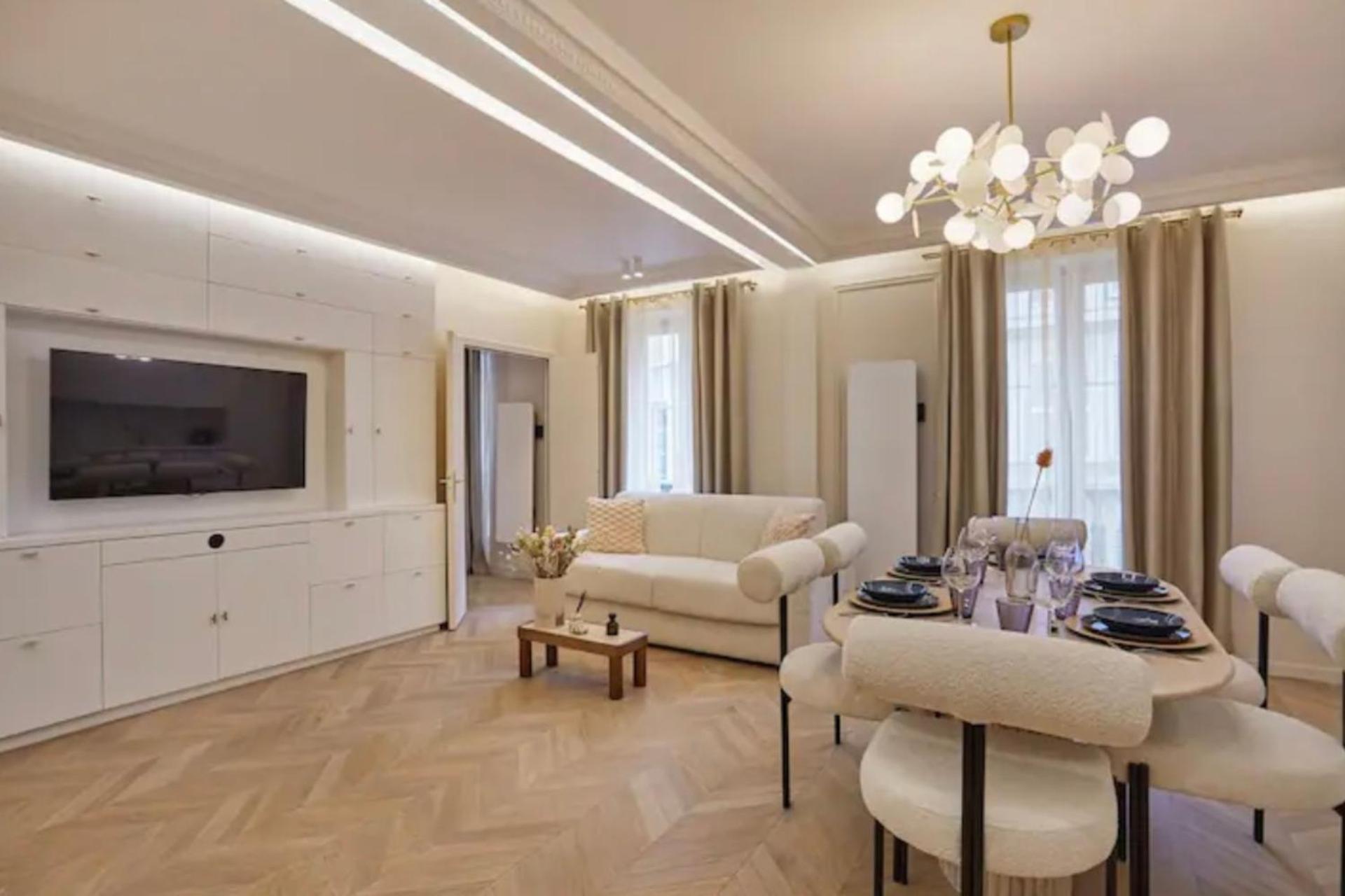 Aparthotel Luxurious *