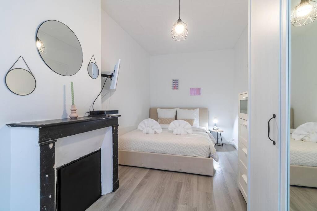 2 Pers Bastille 11 * Paris