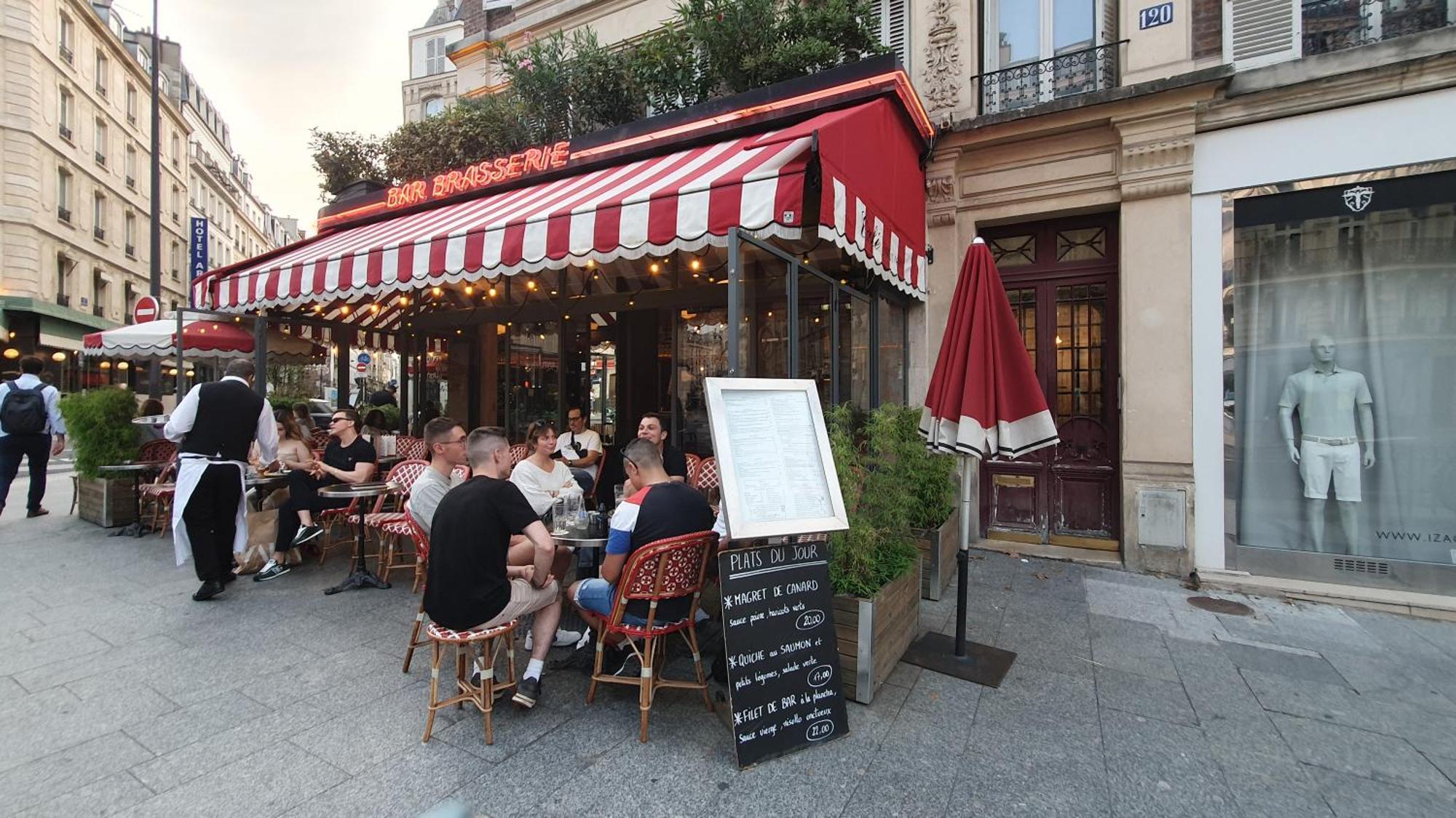 1 Minute Gare Montparnasse , Center , Front Metro,close To Eiffel Tour And Louvre Meusm Appartement