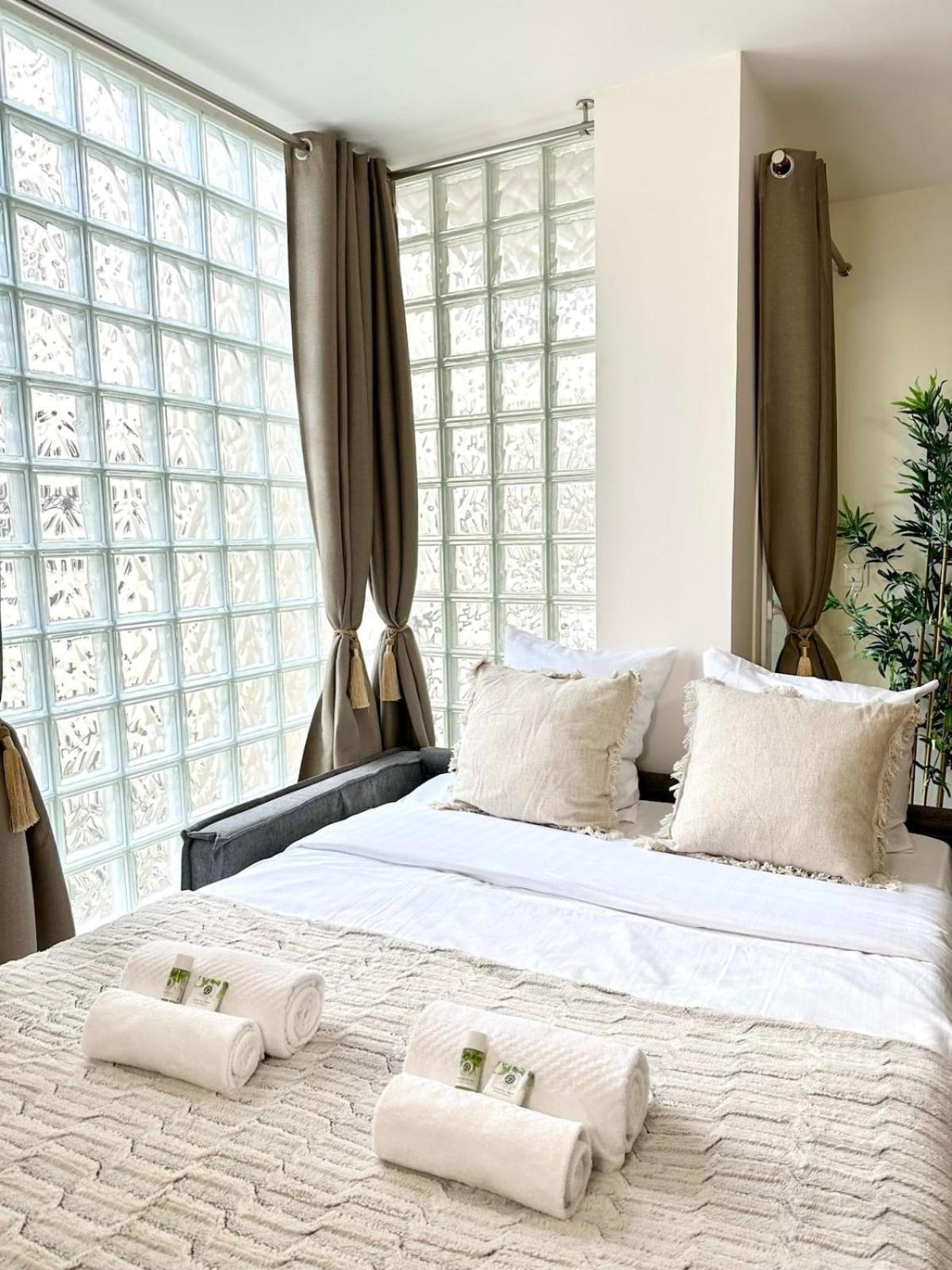 1575c Family La Appartement Paris
