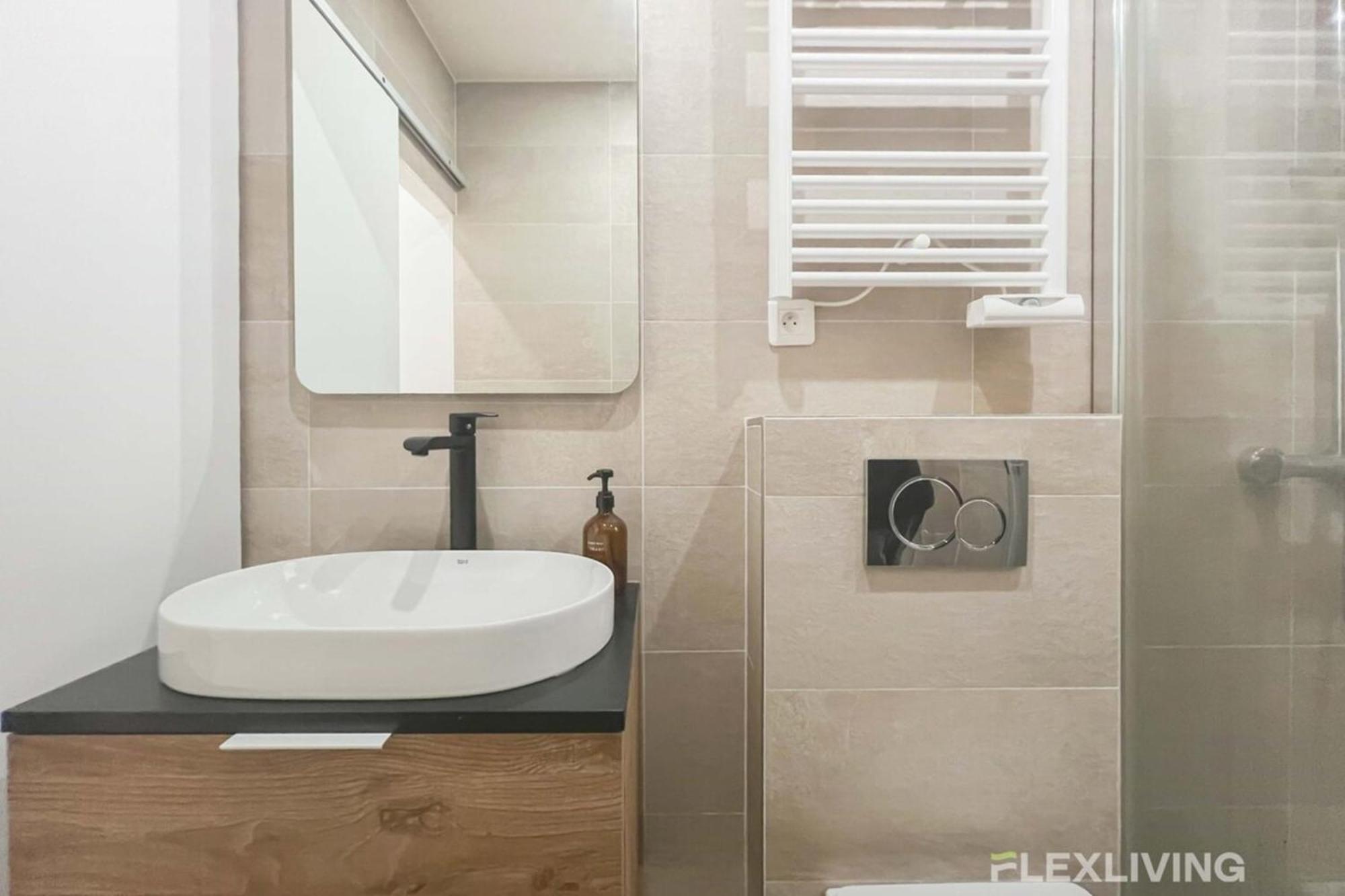Flexliving - T2 - Garibaldi * Paris