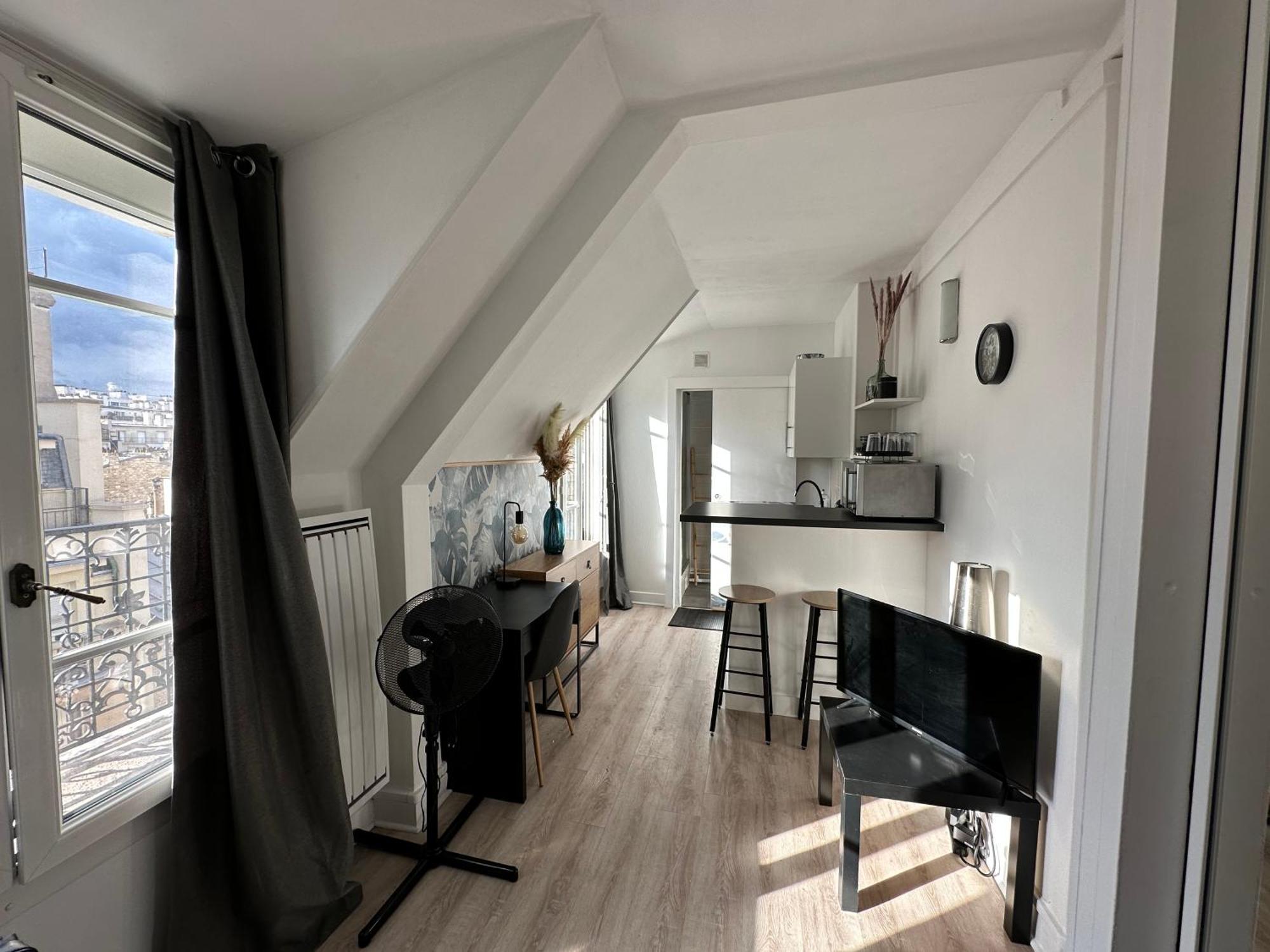 Tiparis Apartment *