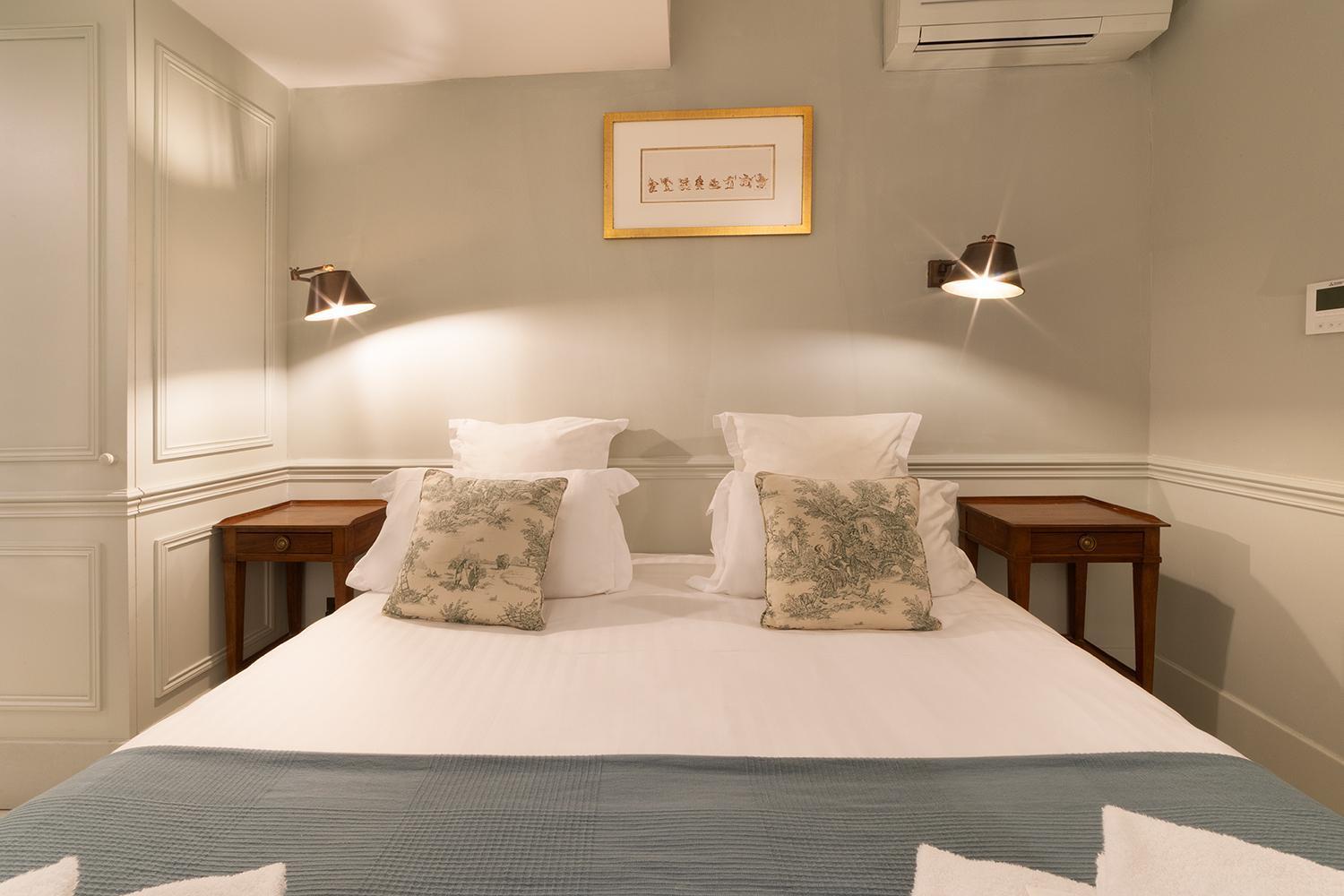 Apartment Pick A Flat's In Saint Germain - Paul-louis Courier