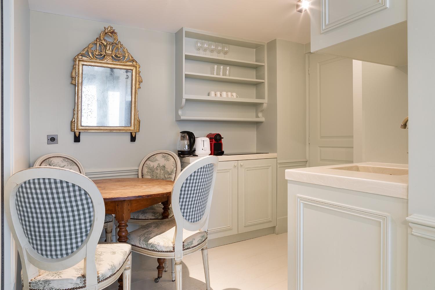 Pick A Flat's In Saint Germain - Paul-louis Courier Apartment *