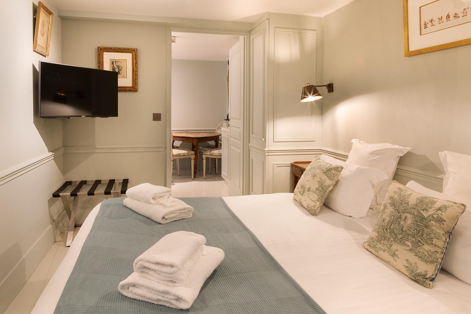 Apartment Pick A Flat's In Saint Germain - Paul-louis Courier *