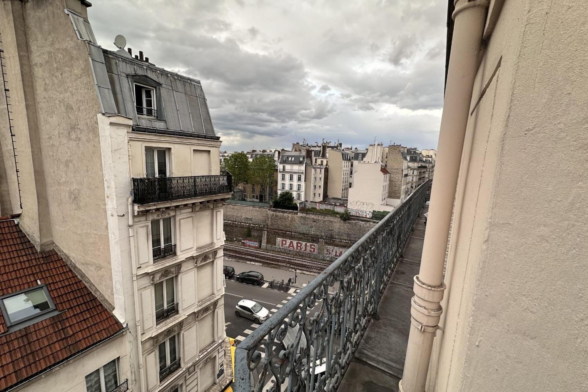 Beautiful T2 With Balcony - Near Parc Clichy Apartment *