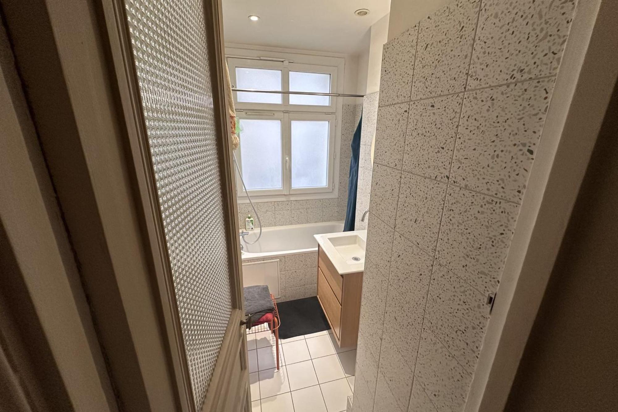 Beautiful T2 With Balcony - Near Parc Clichy * Paris