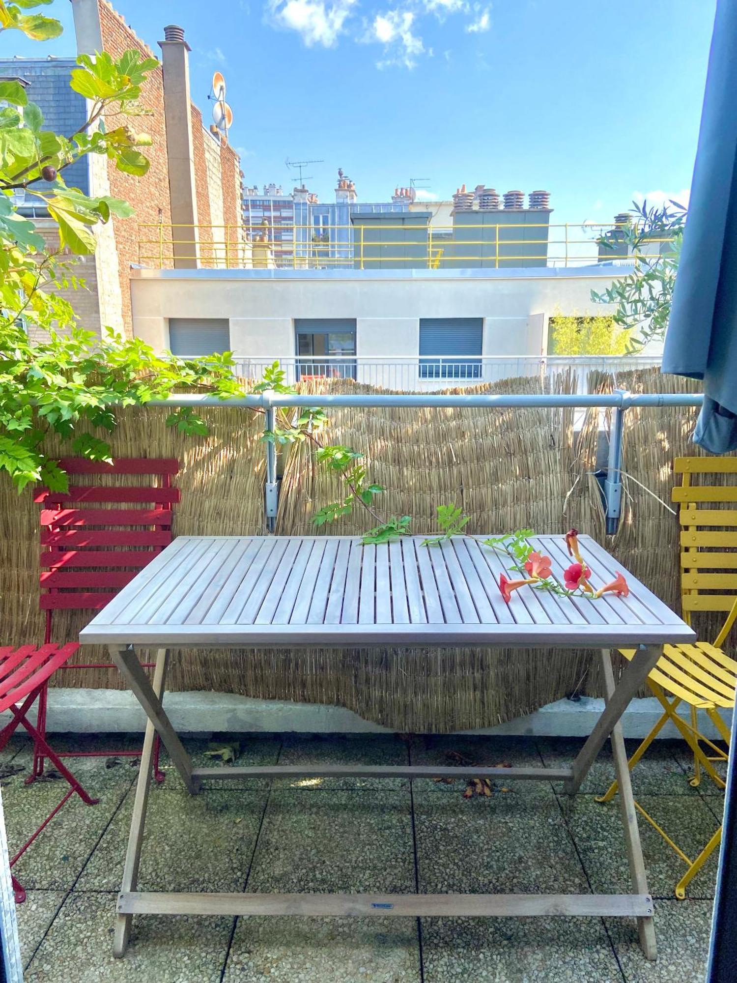 Avec Terrasse Apartment *