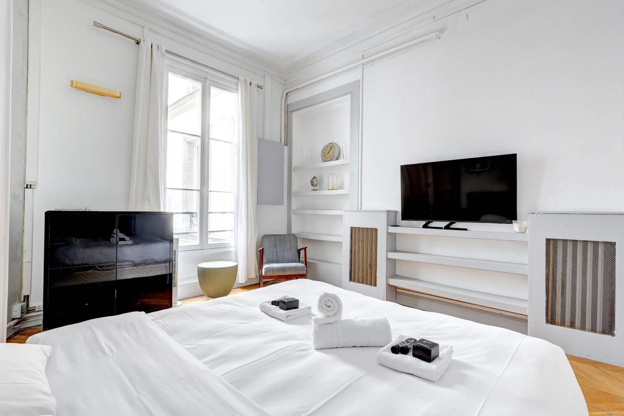 Apartment L'elegance Parisienne Au Coeur Des Champs-elysees Paris