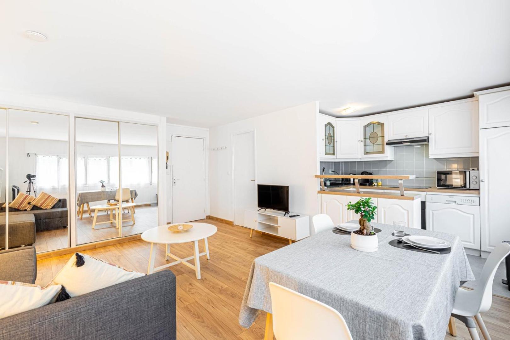 Guestready - Baigne De Lumiere Dans Le 19e Apartment *