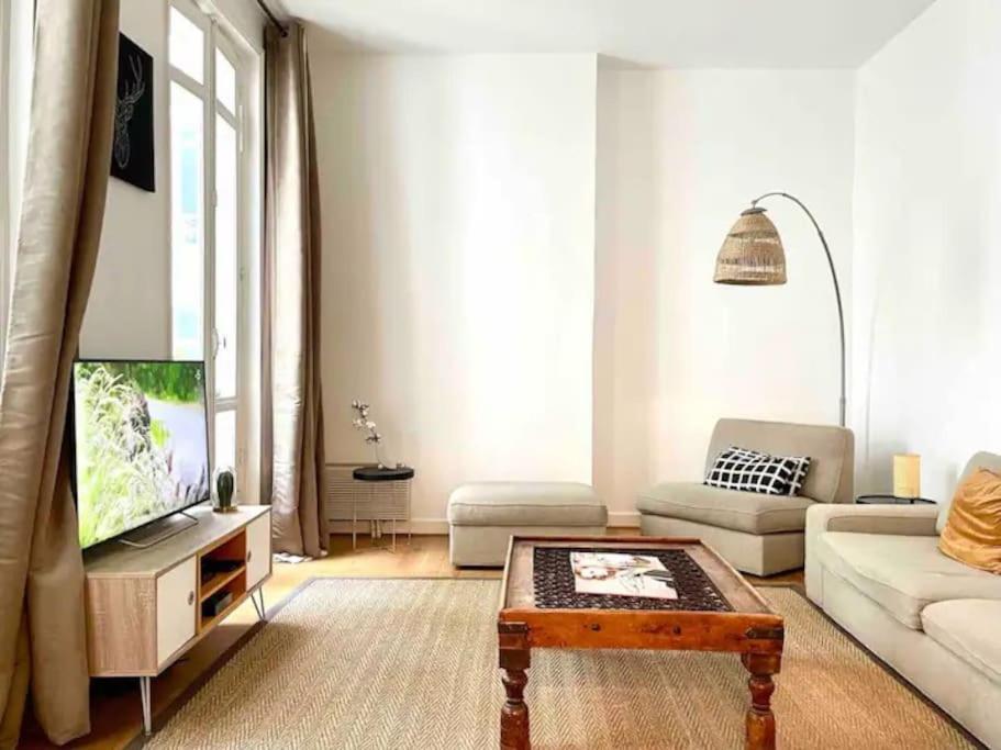 Champs Elysees Apartment