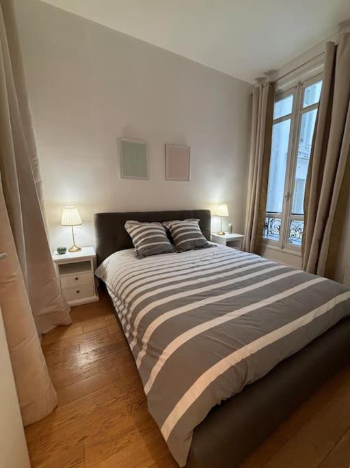 Apartment Champs Elysees Paris