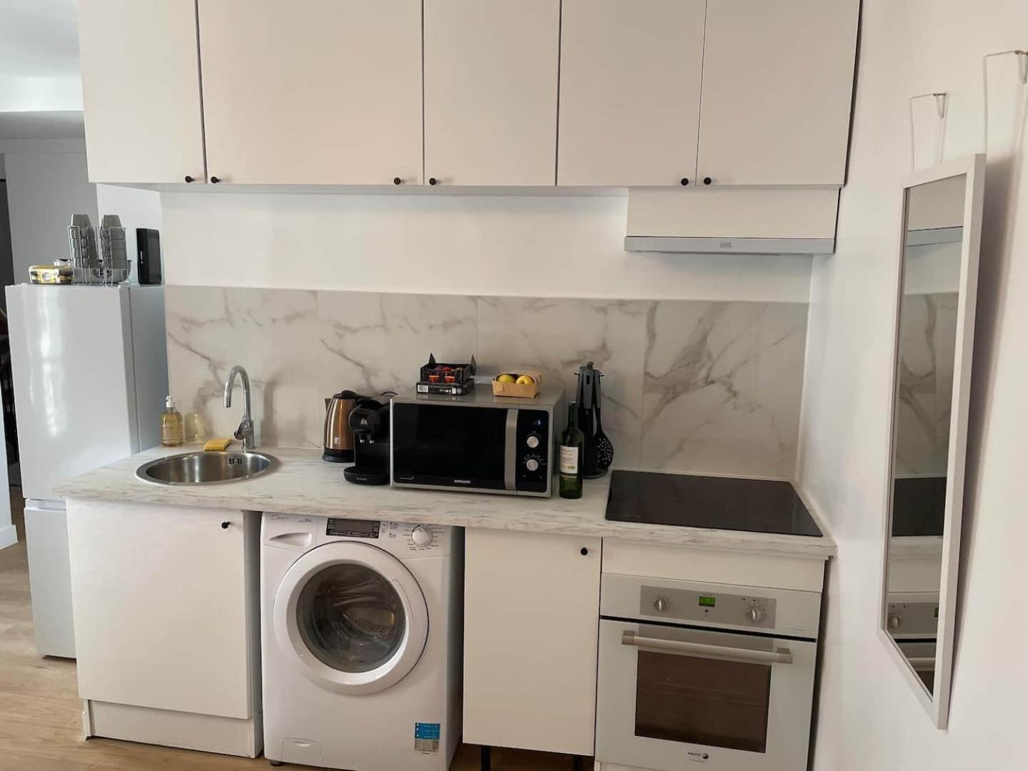 5 Persons Montparnasse Apartment Paris