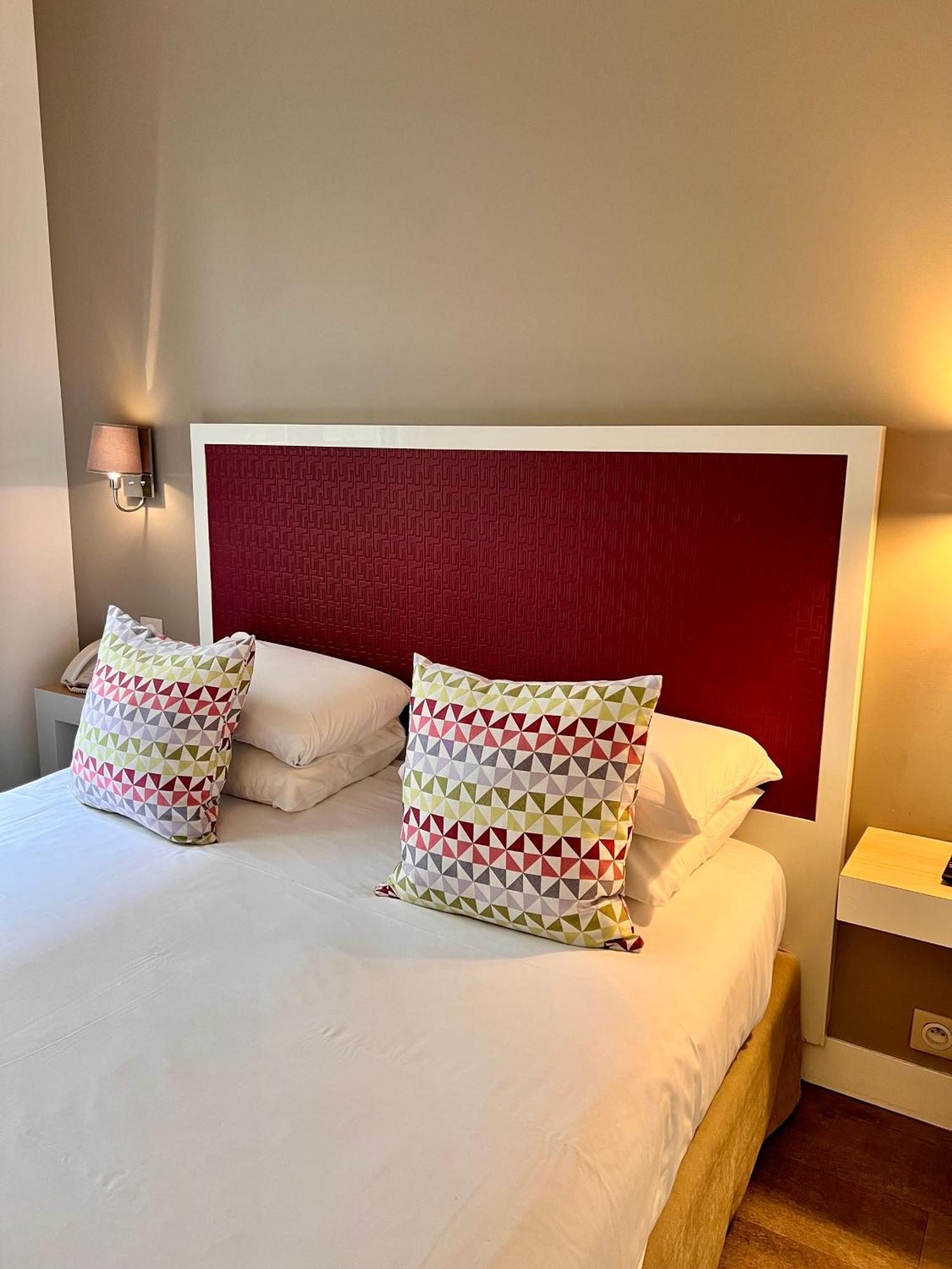 Hotel Kyriad 18 - Porte De Clignancourt - Montmartre Paris