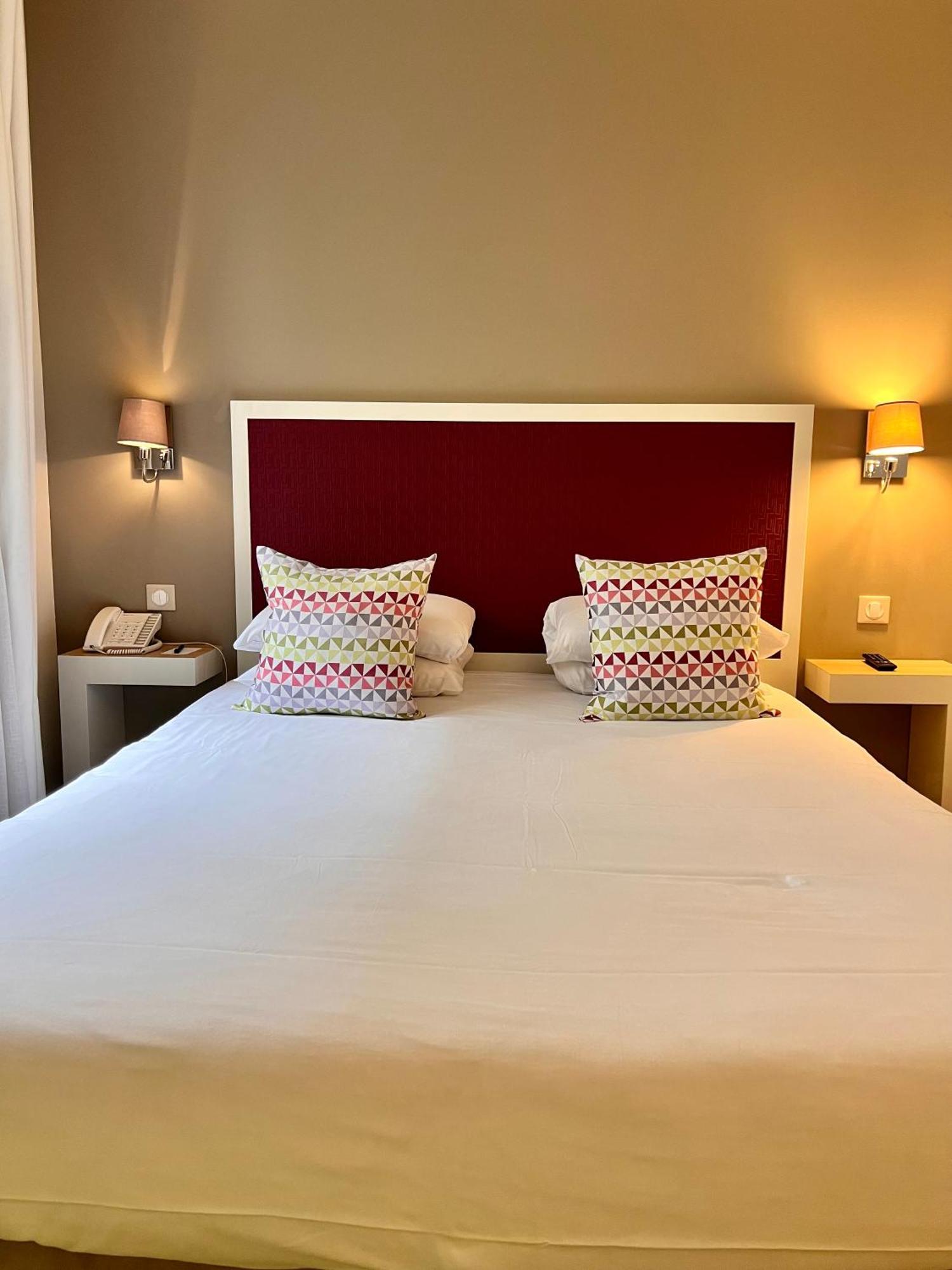 Kyriad 18 - Porte De Clignancourt - Montmartre 3*
