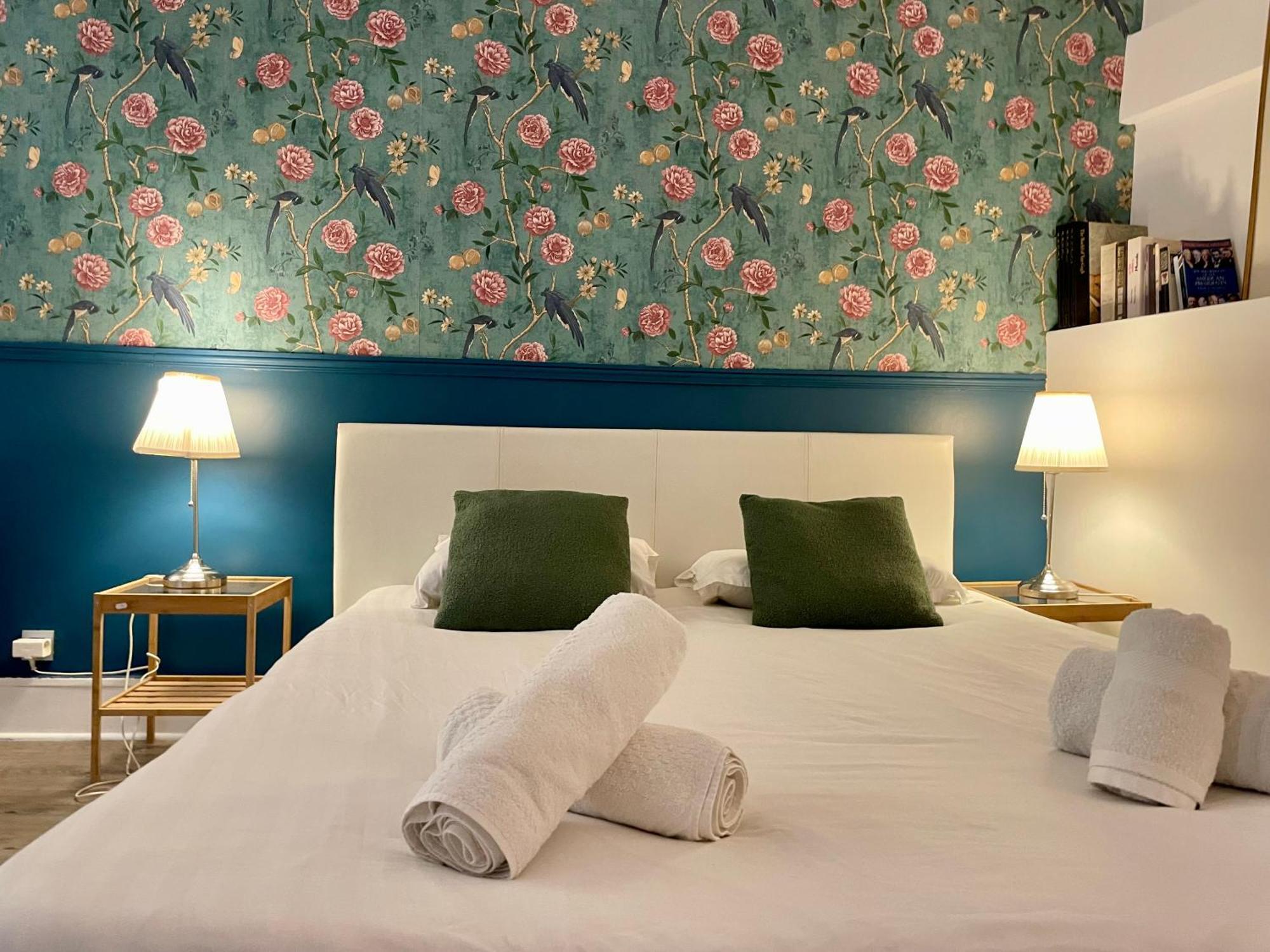 Elegant Triplex - Tour Eiffel Invalides Appartement *