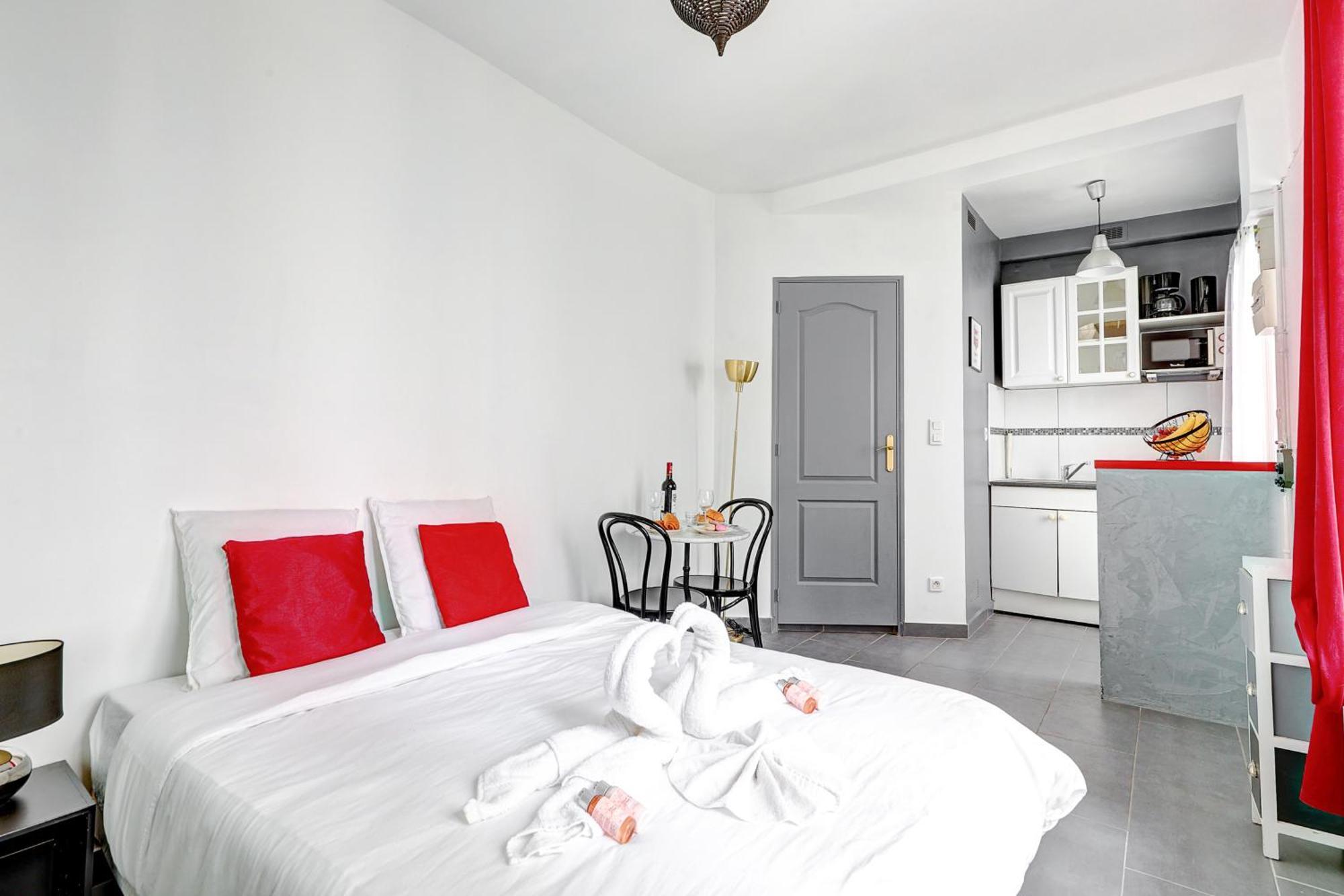 Apartment 103 - Tour Eiffel - Cosy Cocon Pour 2