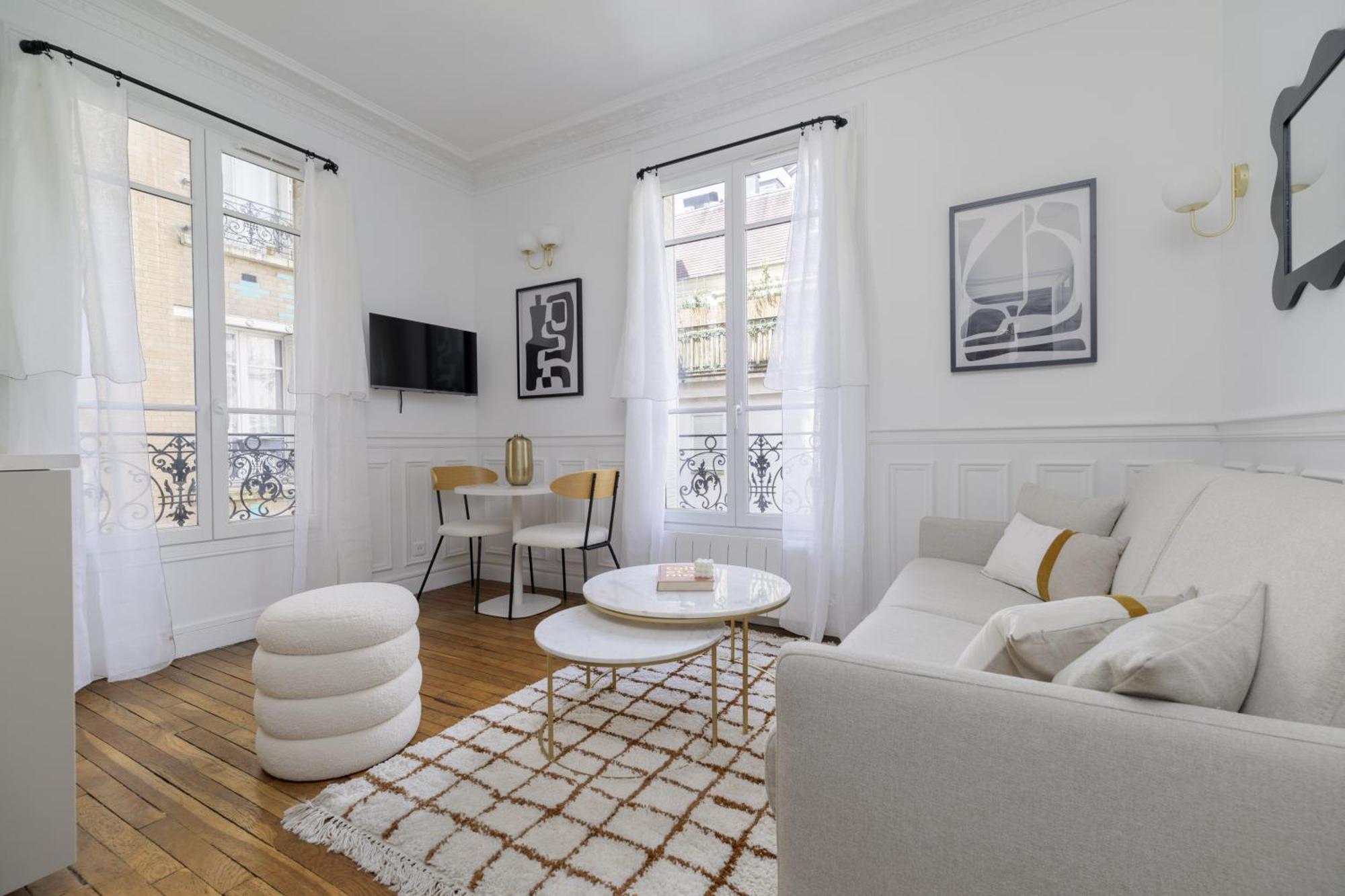 New Snug Flat In The Heart Of Le Marais Apartment