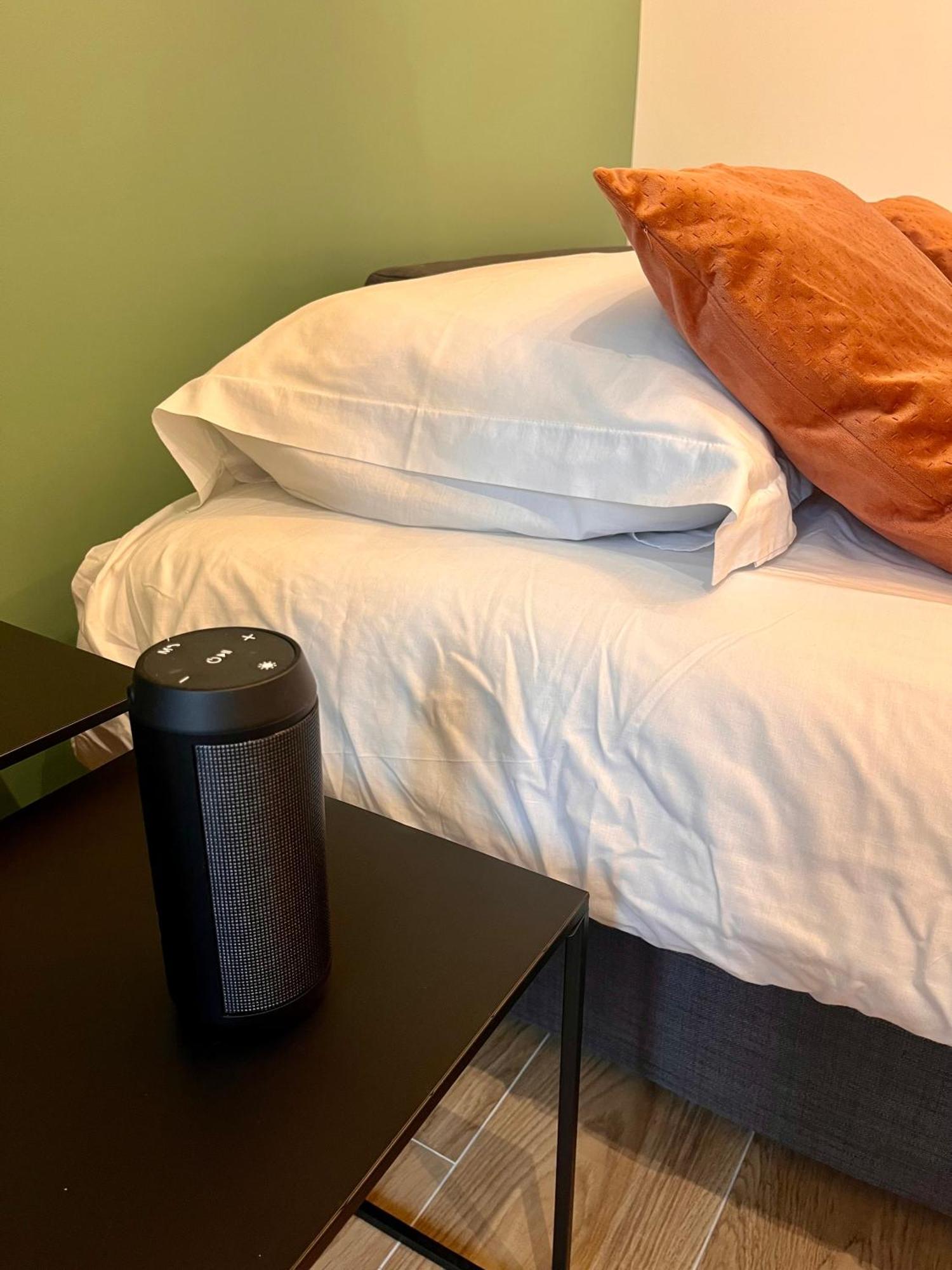 Fully Equipped - 4 Mins From The Metro Apartment