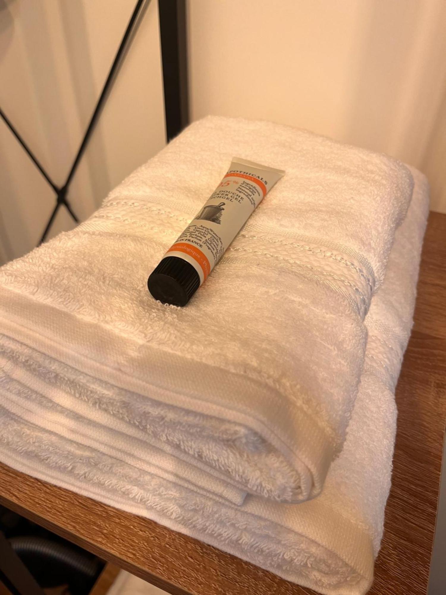 Fully Equipped - 4 Mins From The Metro Paris