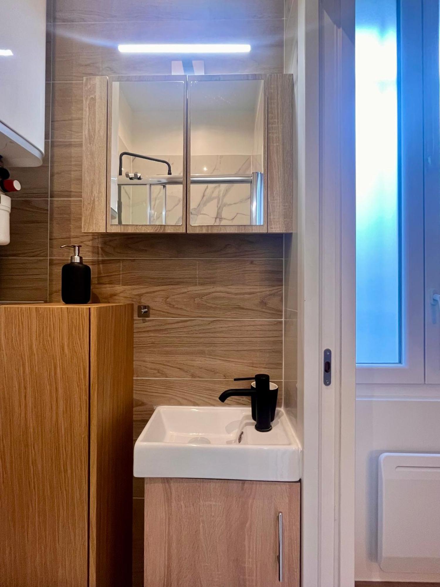 Fully Equipped - 4 Mins From The Metro * Paris