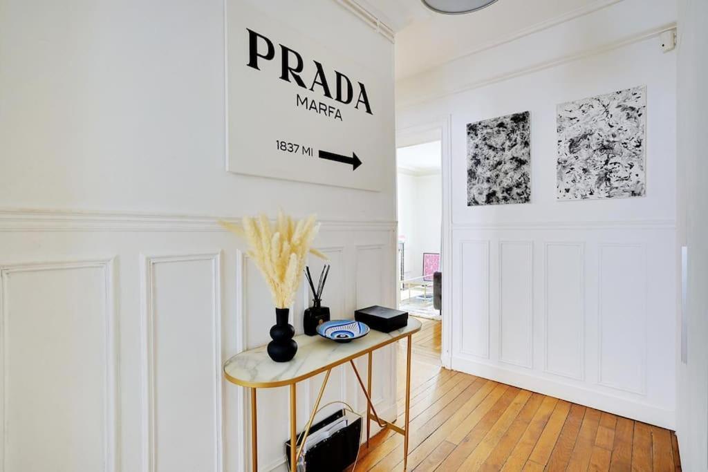 Apartment Proche Champs Elysees Paris