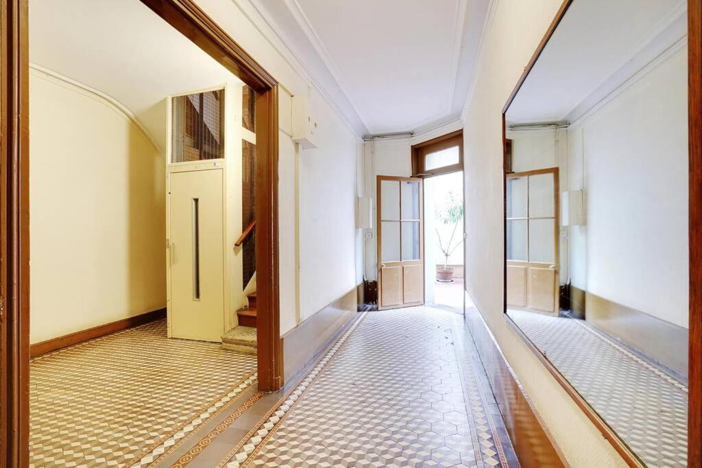 Apartment Proche Champs Elysees