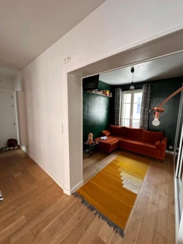 Apartment Art House Bastille 2 Bed W Balcony, 11eme Super Trendy Neighbourhood Paris