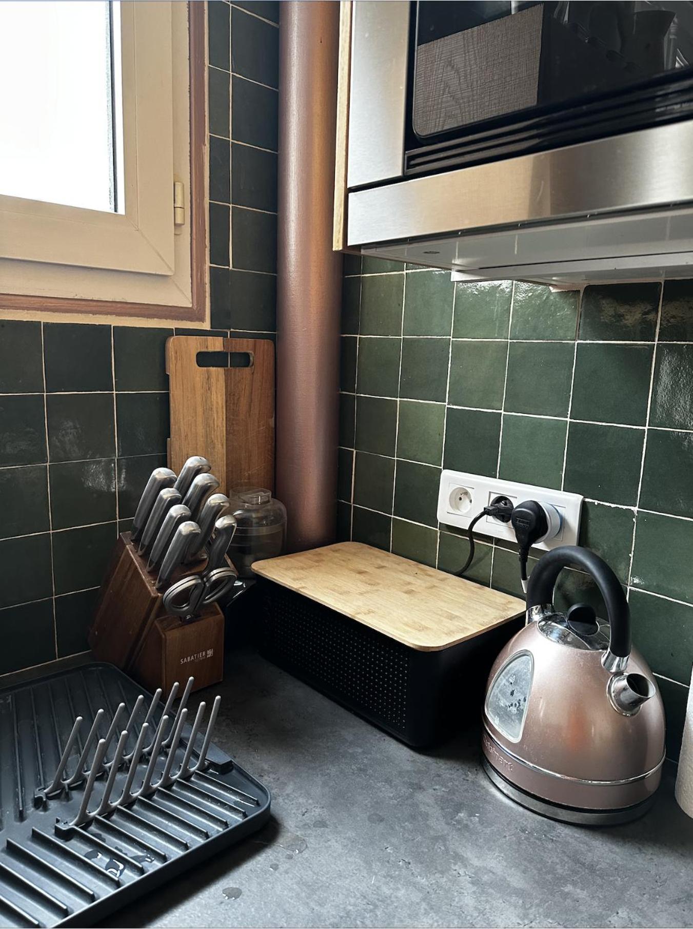 Apartment Art House Bastille 2 Bed W Balcony, 11eme Super Trendy Neighbourhood *