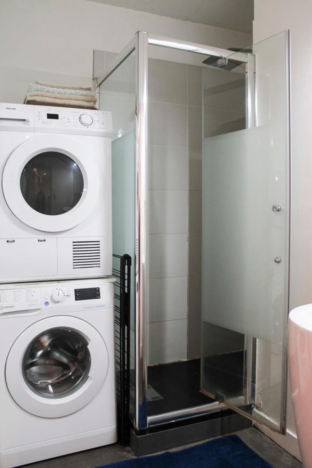 Appartement Bright Flat With Terrace *