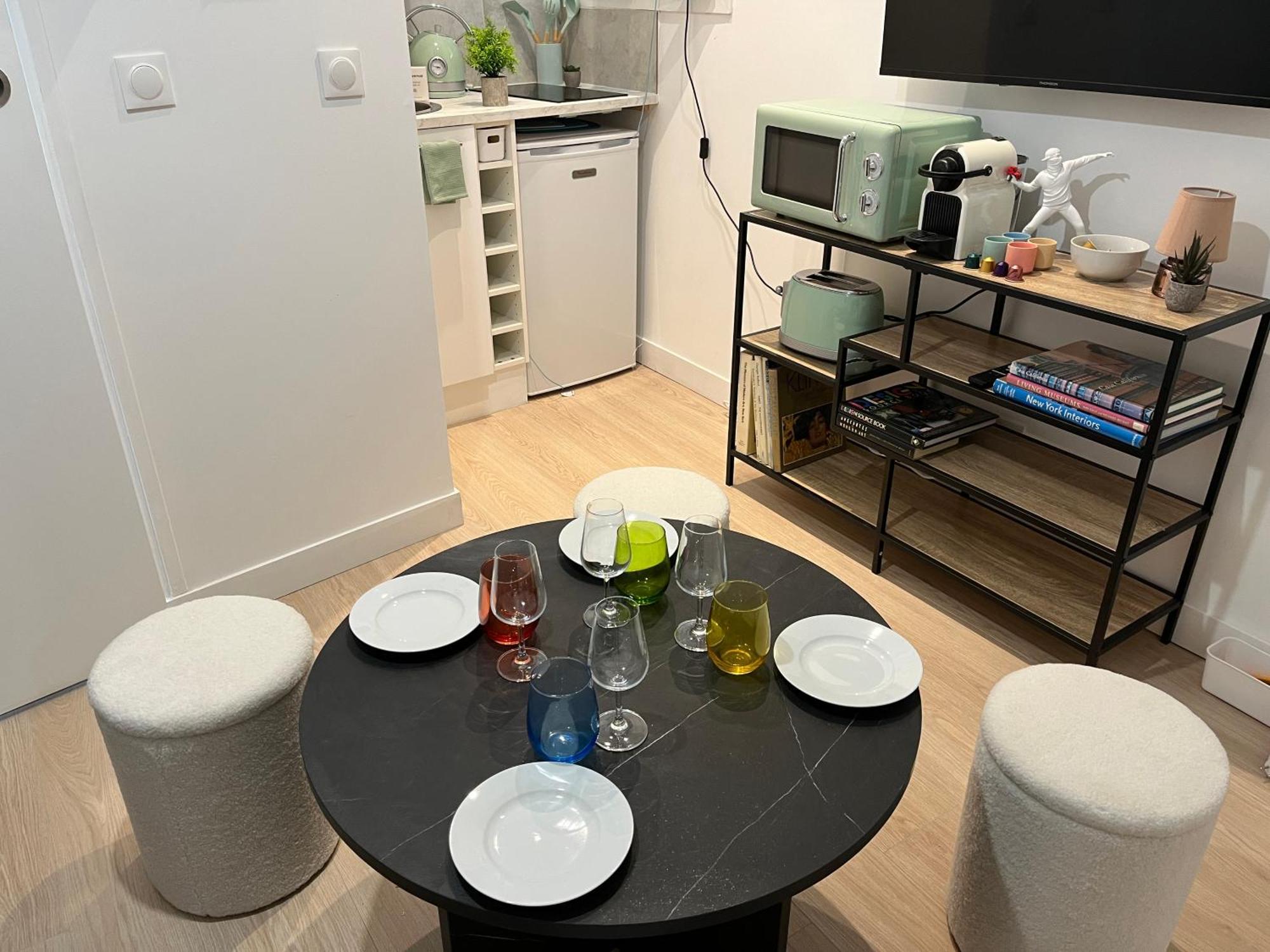 Oberkampf By Edelsam 18 Apartment *
