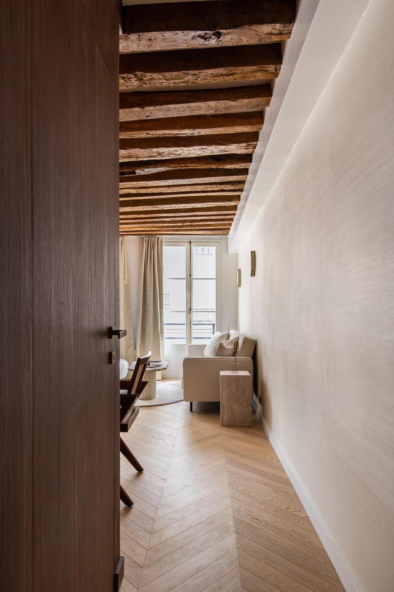 Magnifique Ac -1br 4p- Palais-royal Appartement