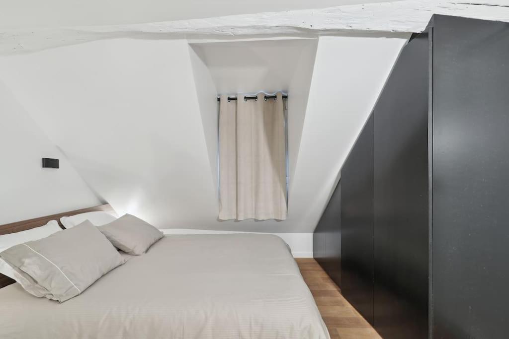 Duplex Quartier Du Louvre 75002 Apartment