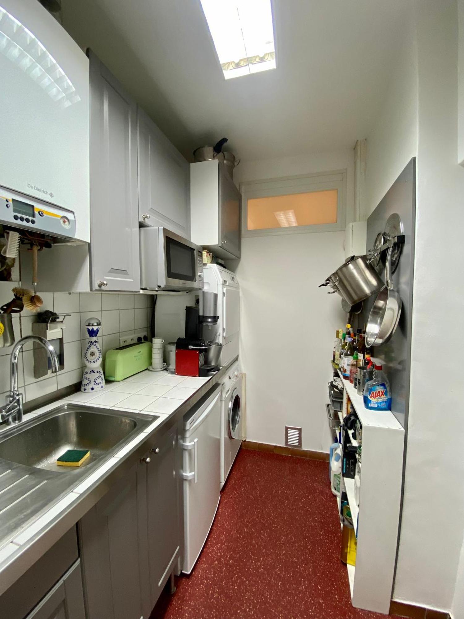 Apartment Canal St Martin