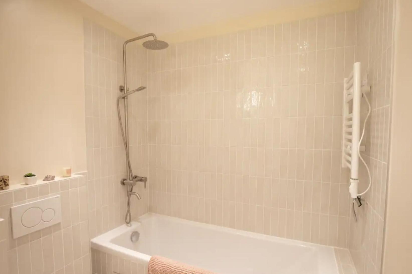 Appartement Stylish 2-bedroom With Terrace & Parking Near Bercy Arena Paris