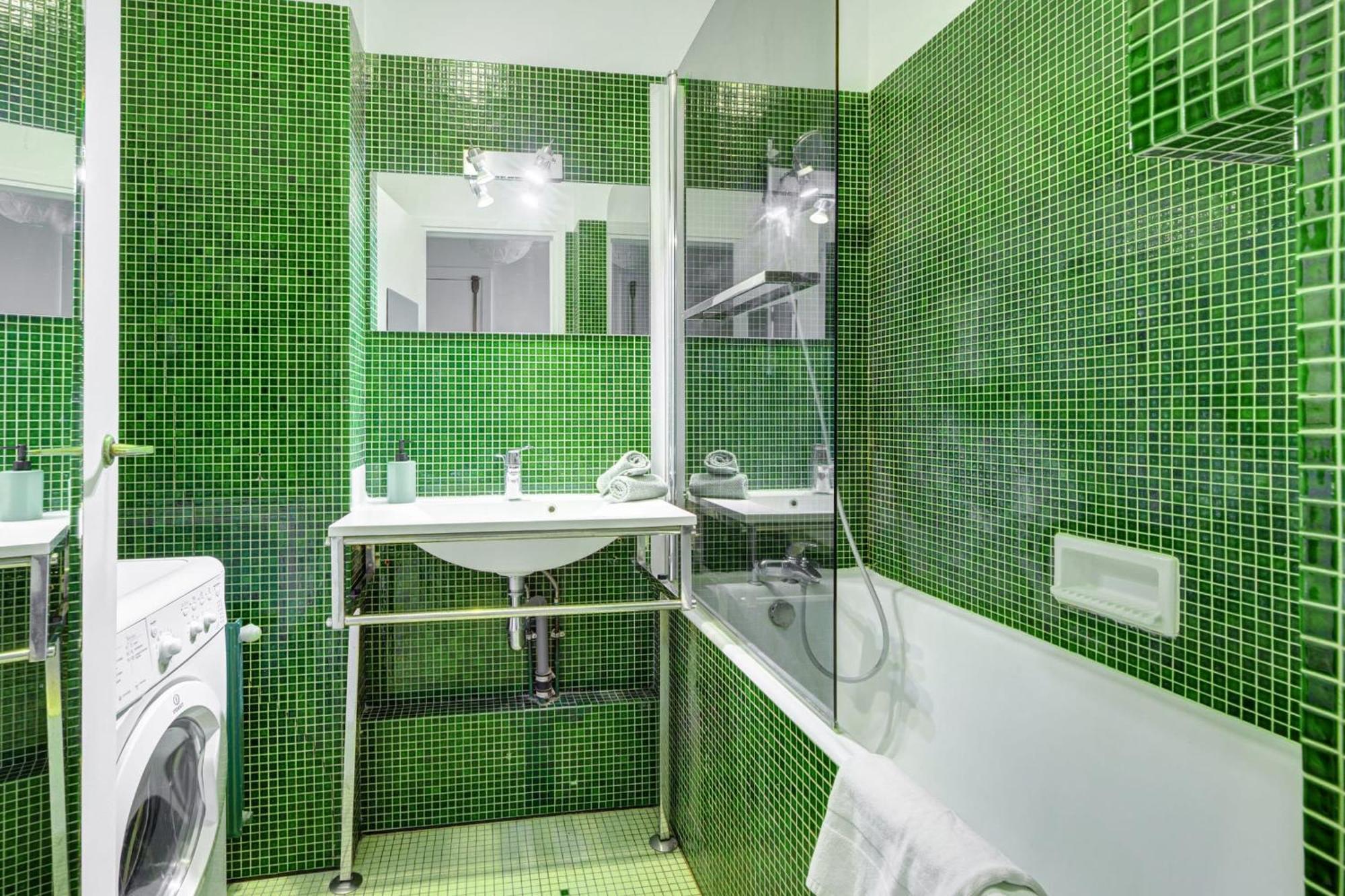 St Germain & Le Bon Marche With Balcony - Cityapartmentstay Apartment Paris