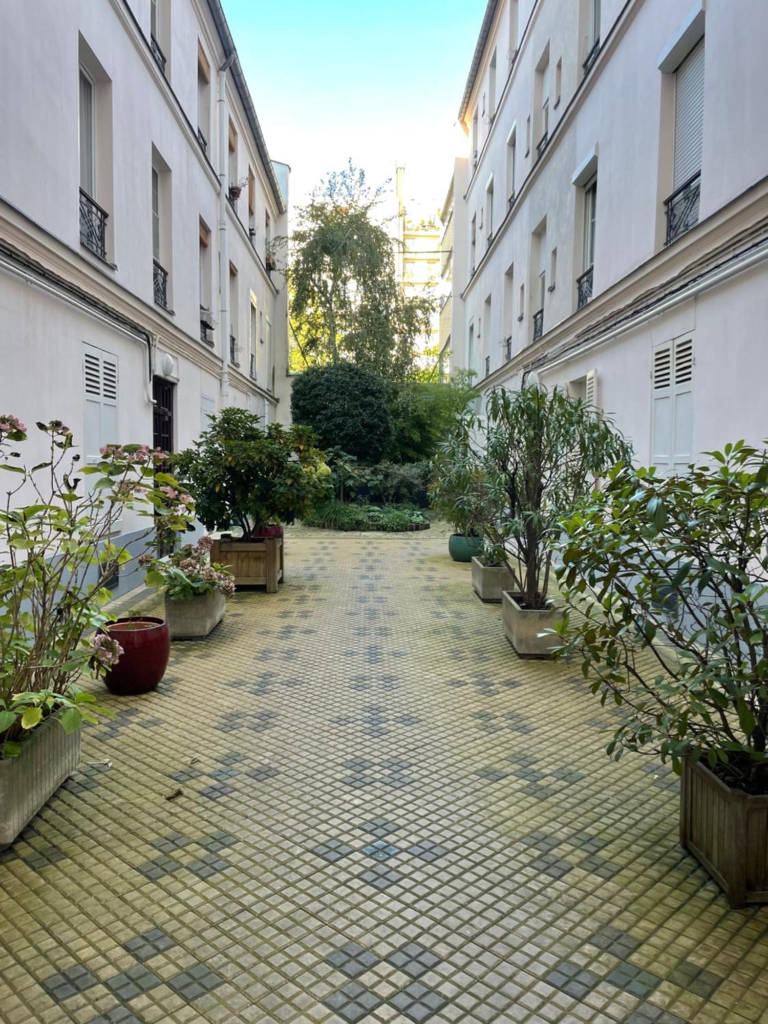 Au Rez De Chaussee Pres De Gare De Lyon Appartement *