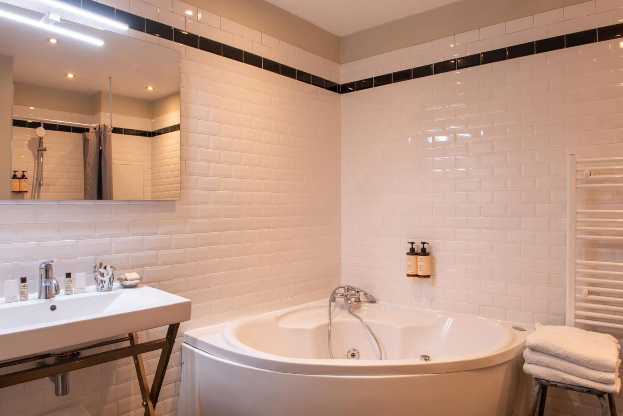 Suites&hôtel Helzear Montparnasse 4*