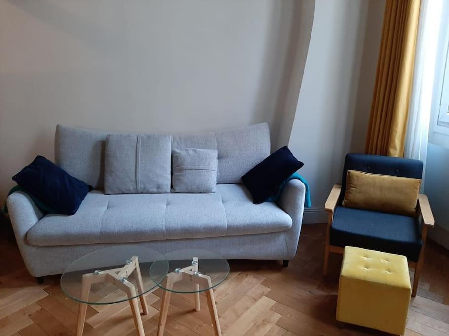 Bel Parisien, Typique Du Marais Apartment