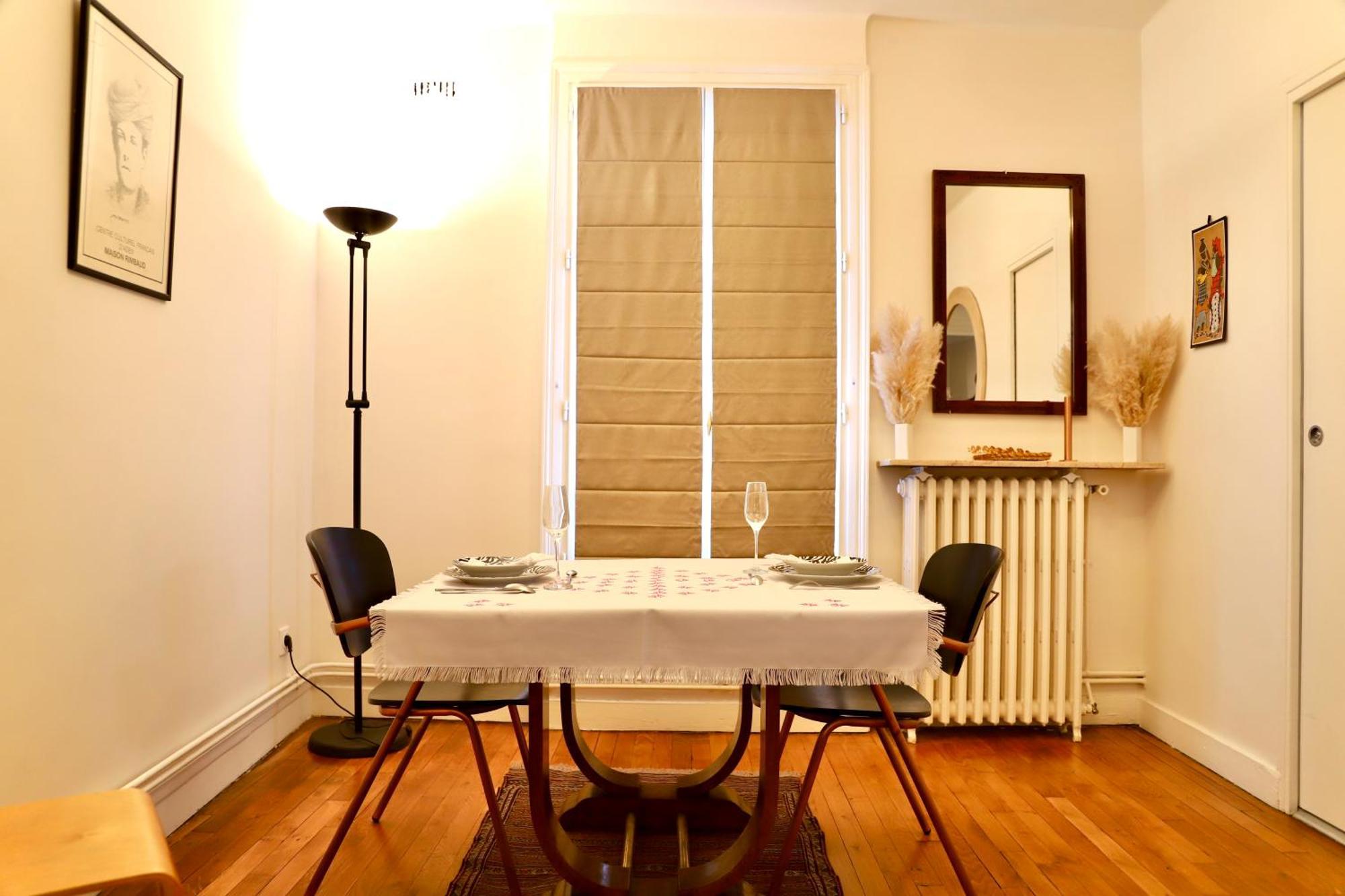 Apartment Houjra