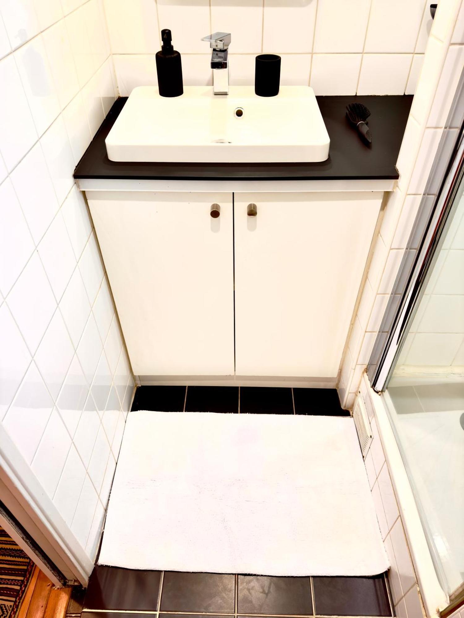 Apartment Houjra Paris