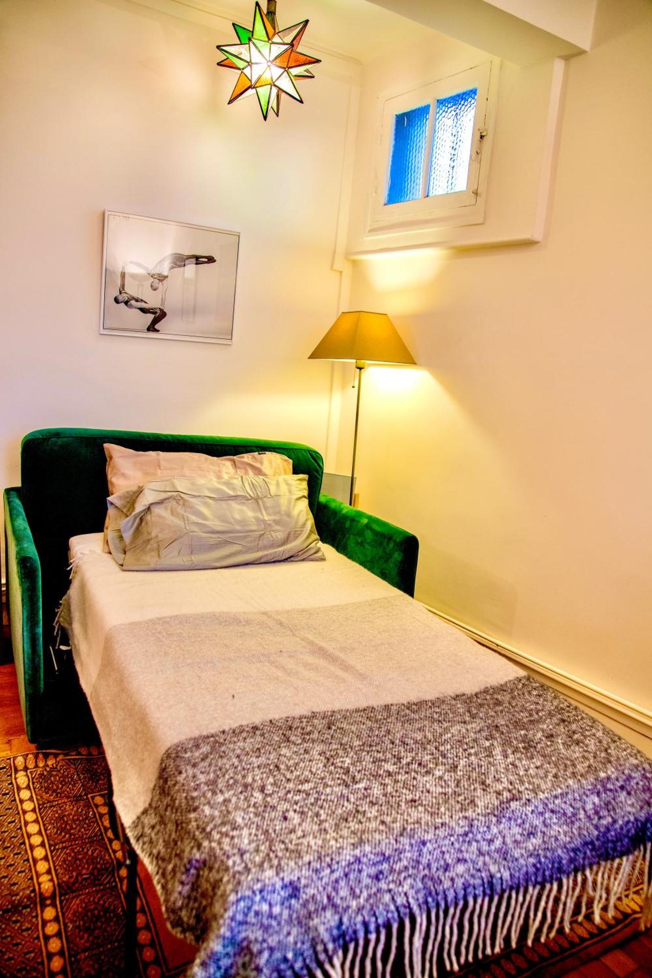 Apartment Houjra