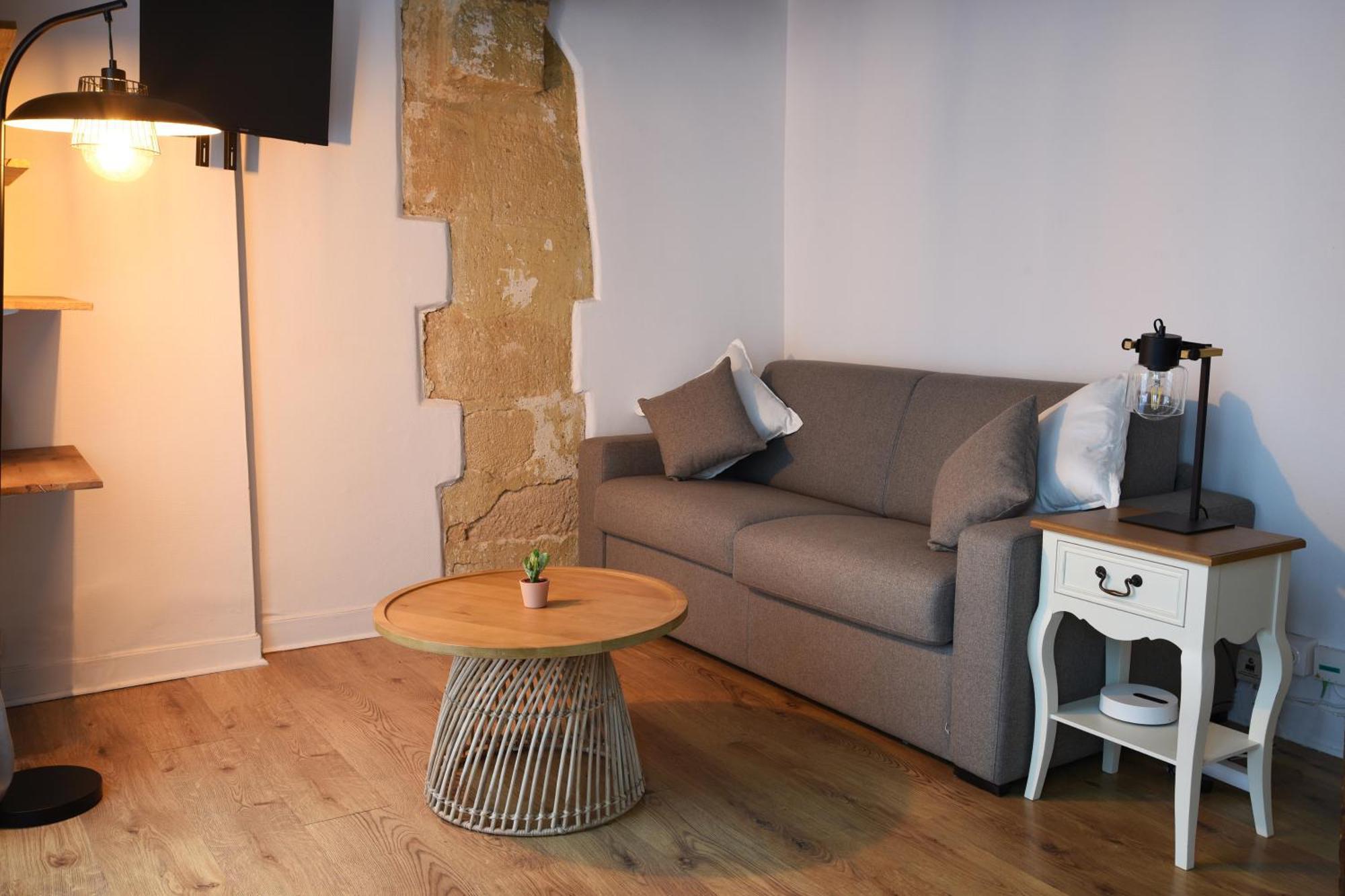 Apartment Elegant Retreat By Le Marais Paris