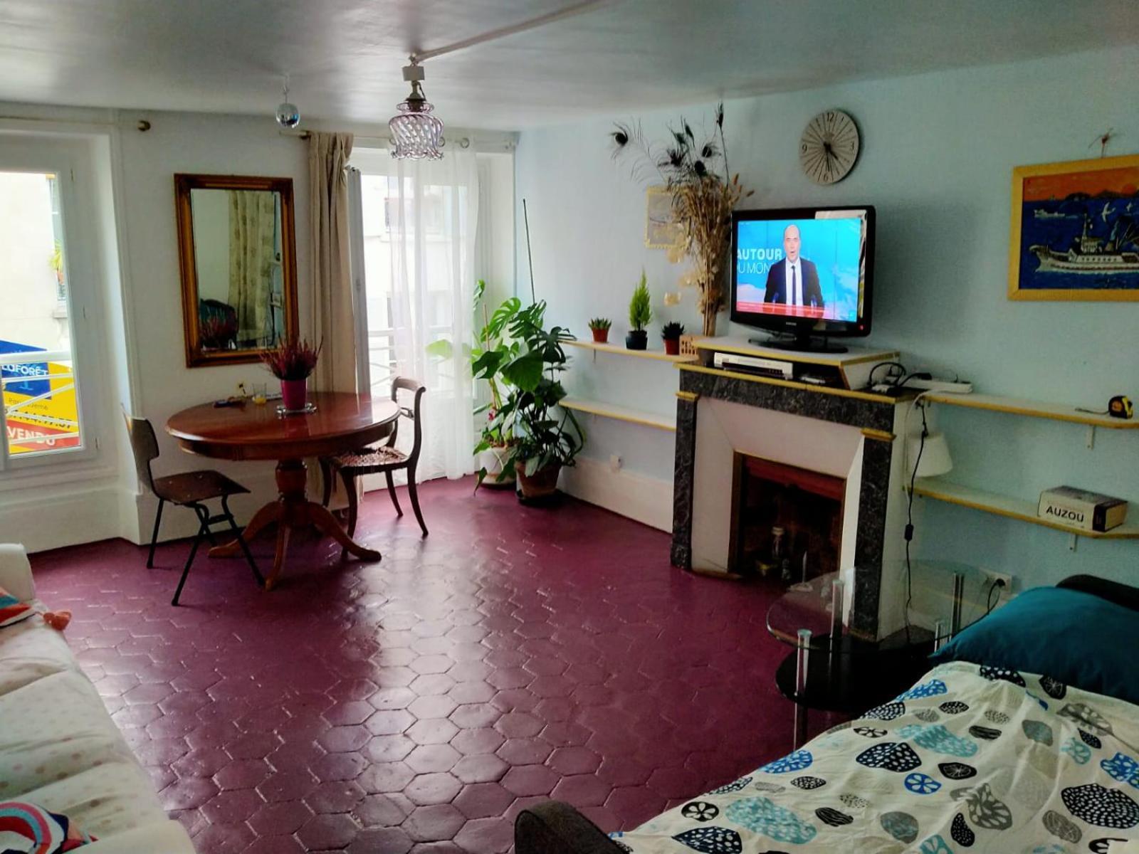 Flat Apartment *